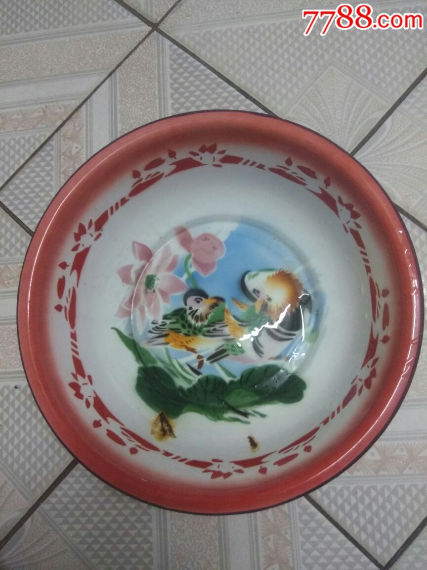 鸳鸯图案搪瓷盆