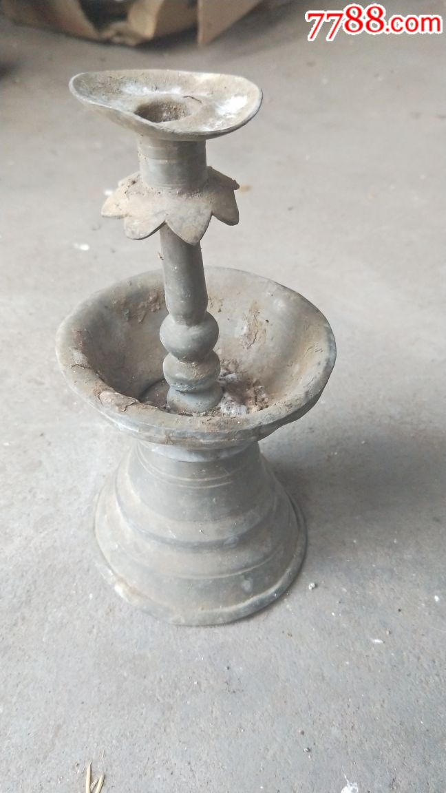 老锡制蜡台一个工艺不错
