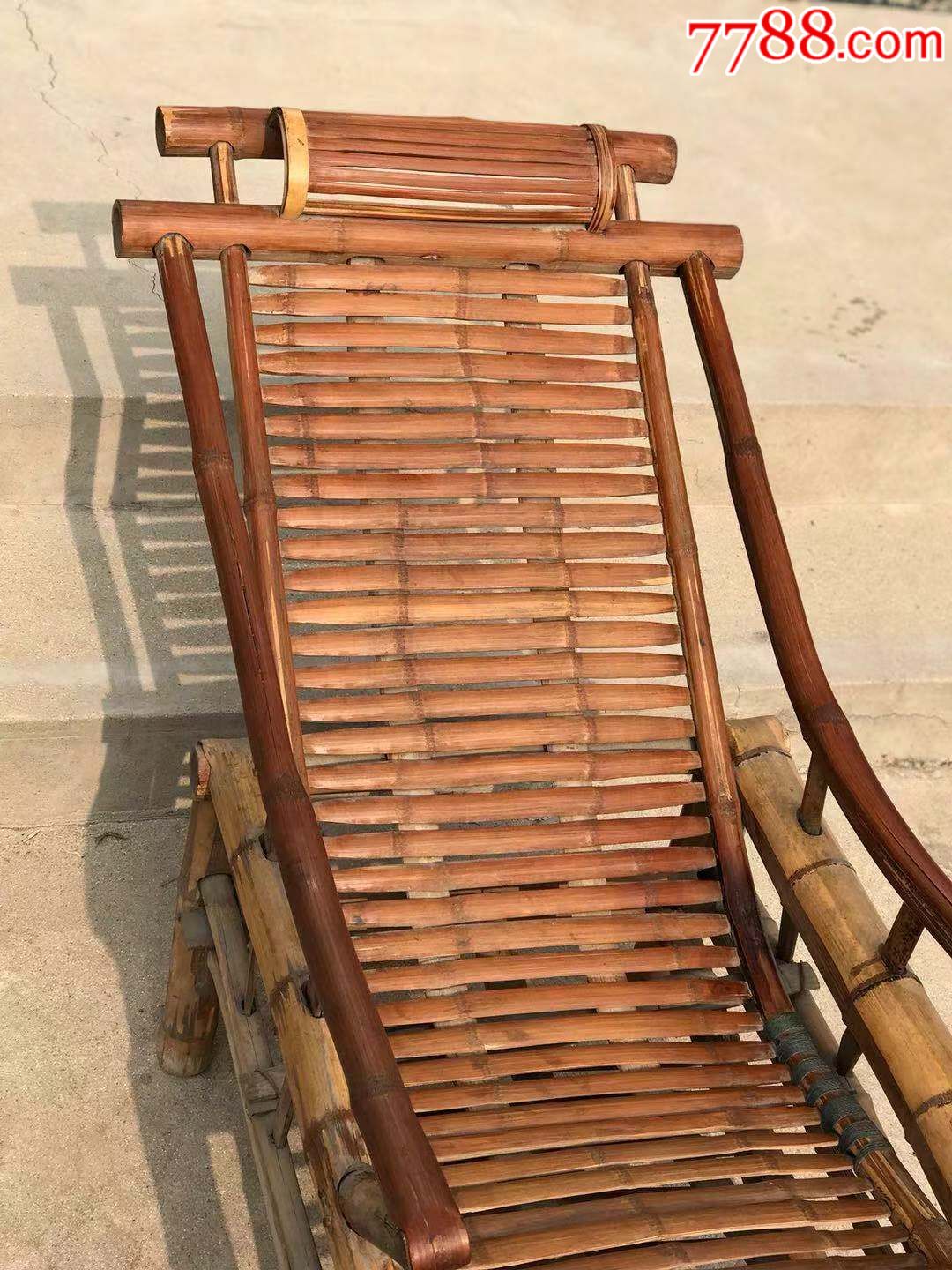 文革时期竹躺椅一个,包浆温润带伸缩脚踏完整可用长120扶手宽56头枕