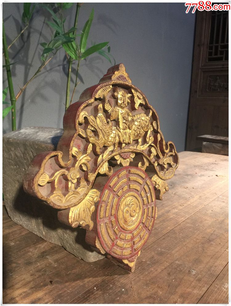 by136麒麟小八卦清代老木雕辟邪挂件道教收藏尺寸25x25