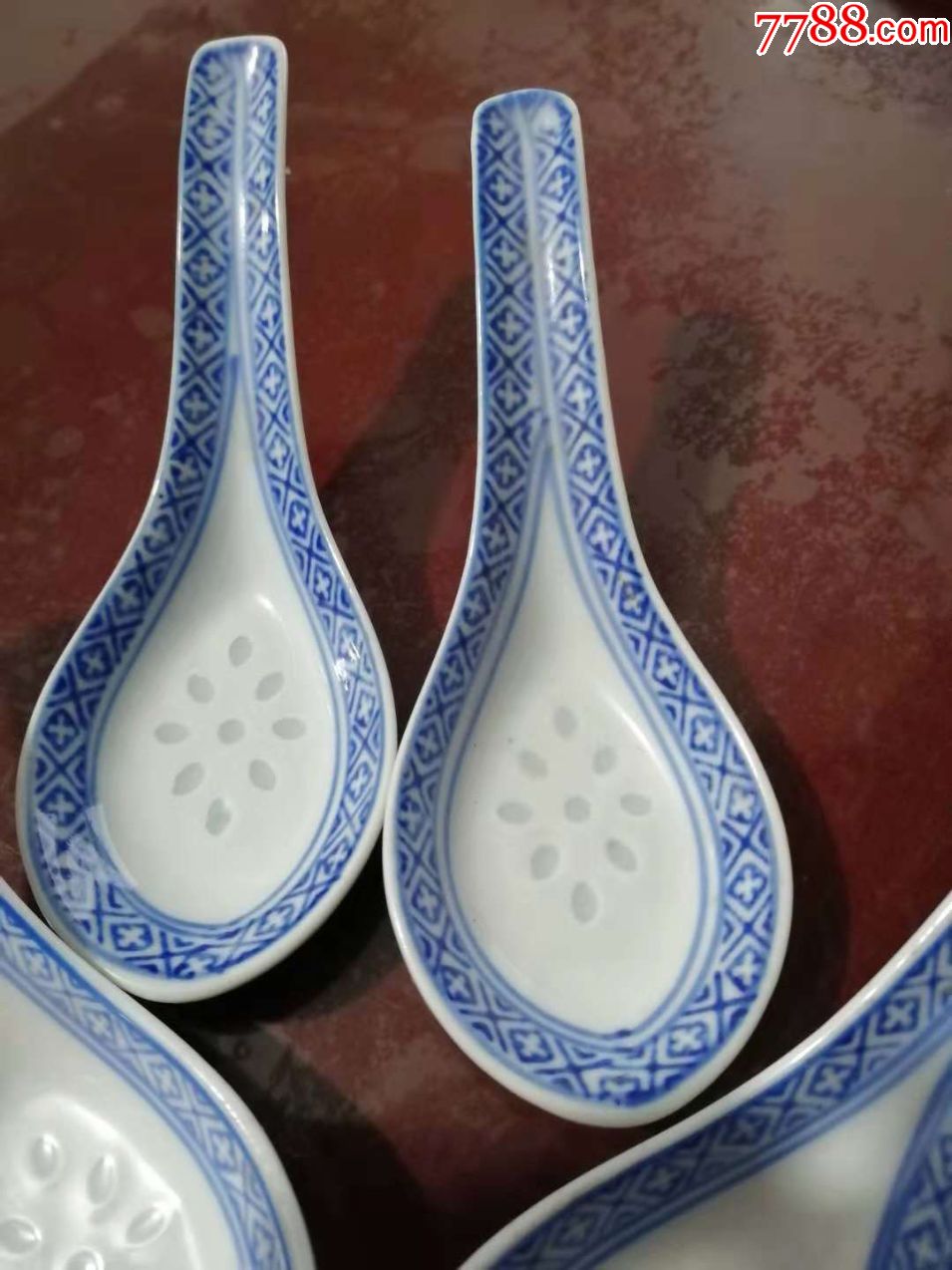 中国款玲珑瓷调羹全品