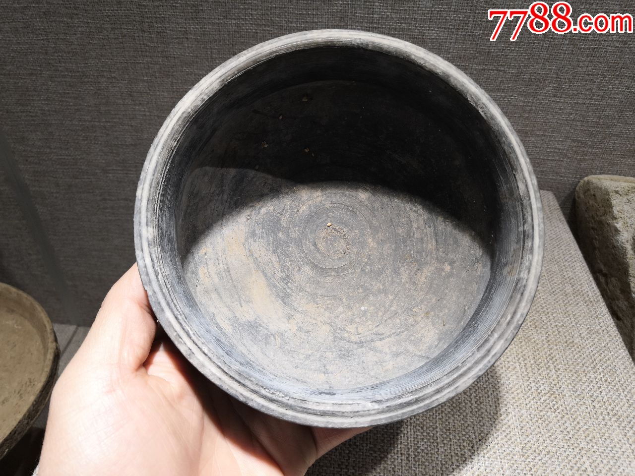 老陶器收藏清代陶質香爐帶花紋原品包老