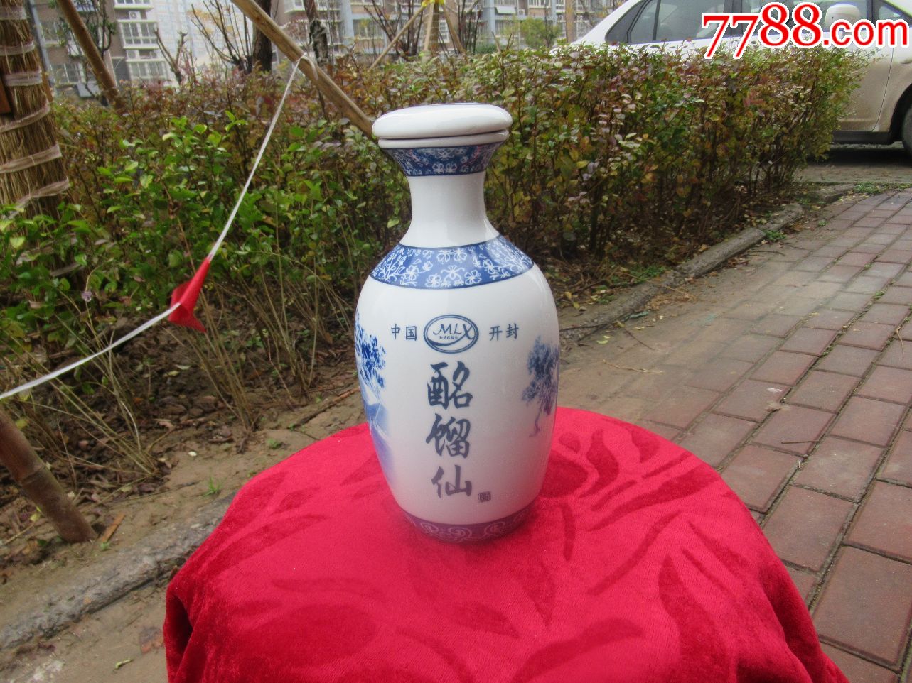  !doctype html>  html lang="en">