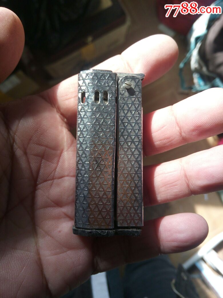 文革时期{葵花牌}{打火机}库存全新未使用