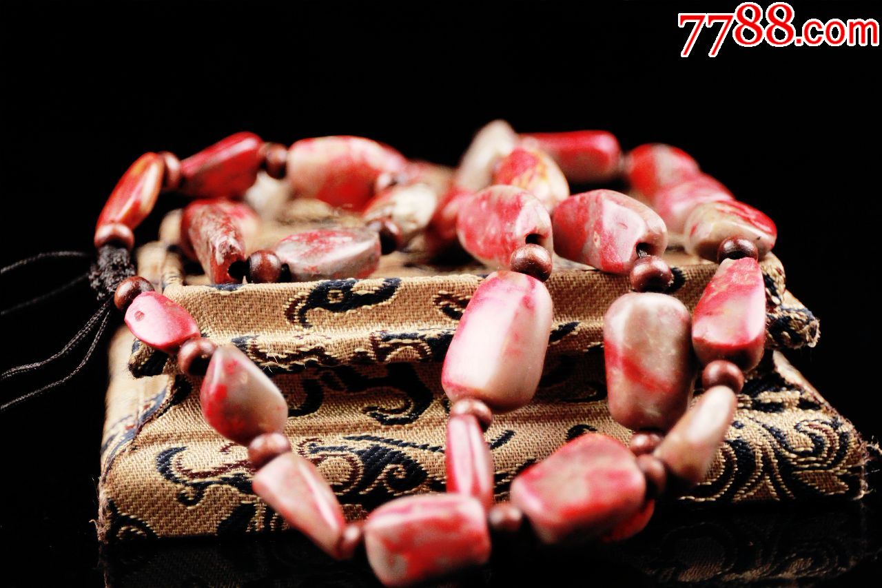 昌化鸡血石项链