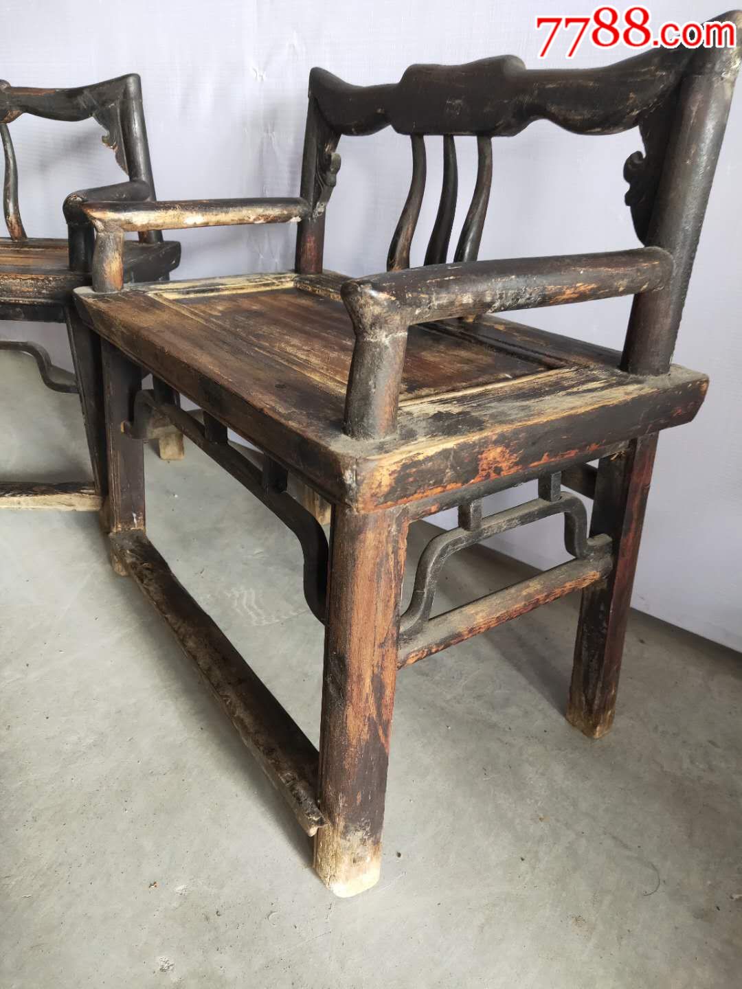 清代官宦子弟使用的榆木椅子一对全品包老包浆一流尺寸如图