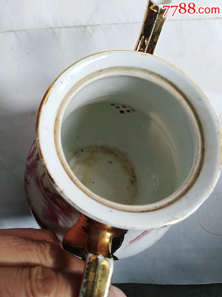 民国江西永丰瓷号款山水纹红彩茶壶一个