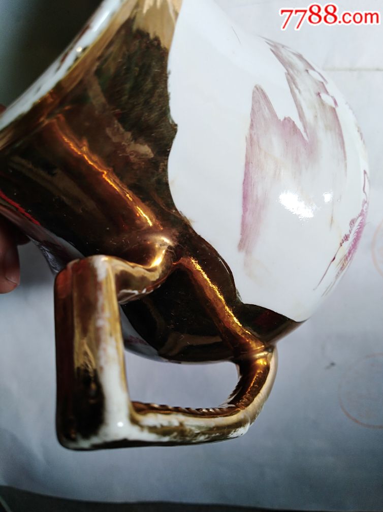 民国江西永丰瓷号款山水纹红彩茶壶一个