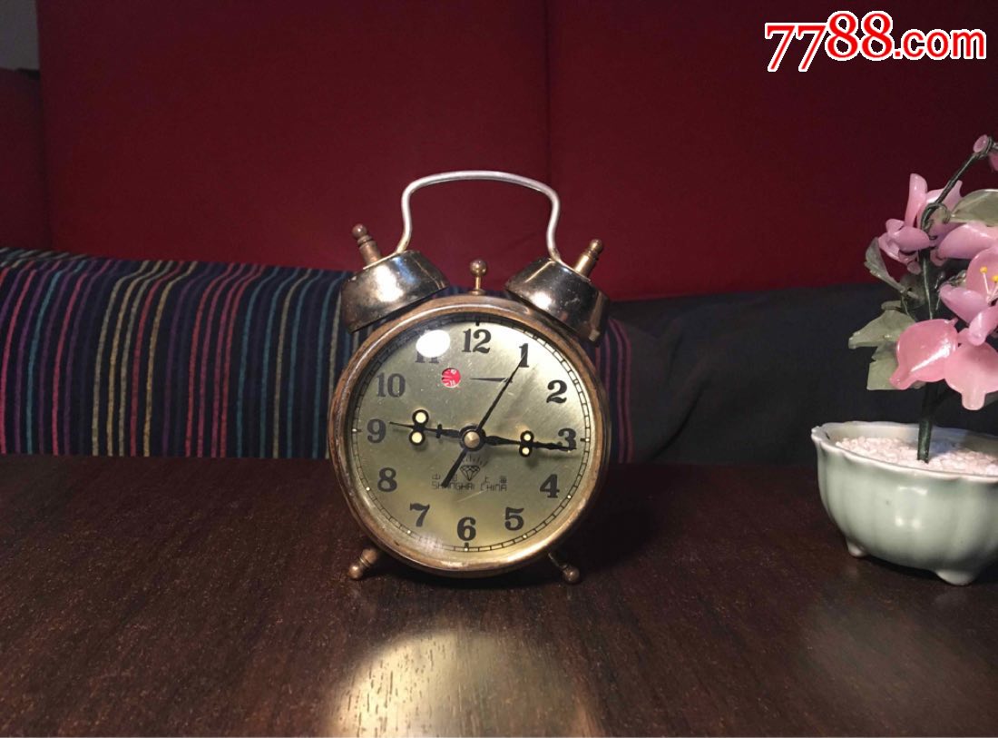 上海产钻石牌老机械马蹄闹钟_闹钟/马蹄表_第1张_7788钟表收藏