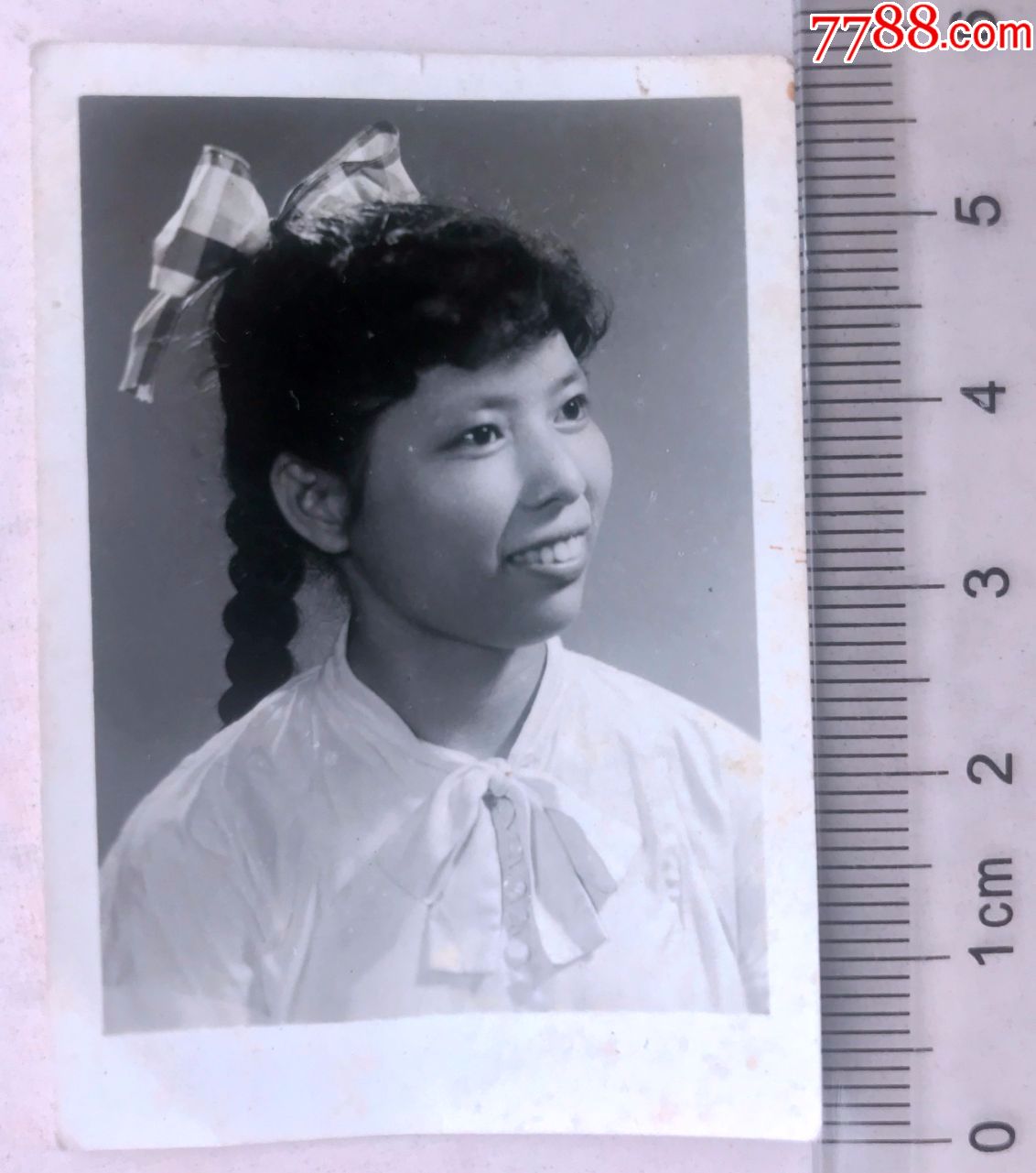 1960年梳辫子的姑娘照