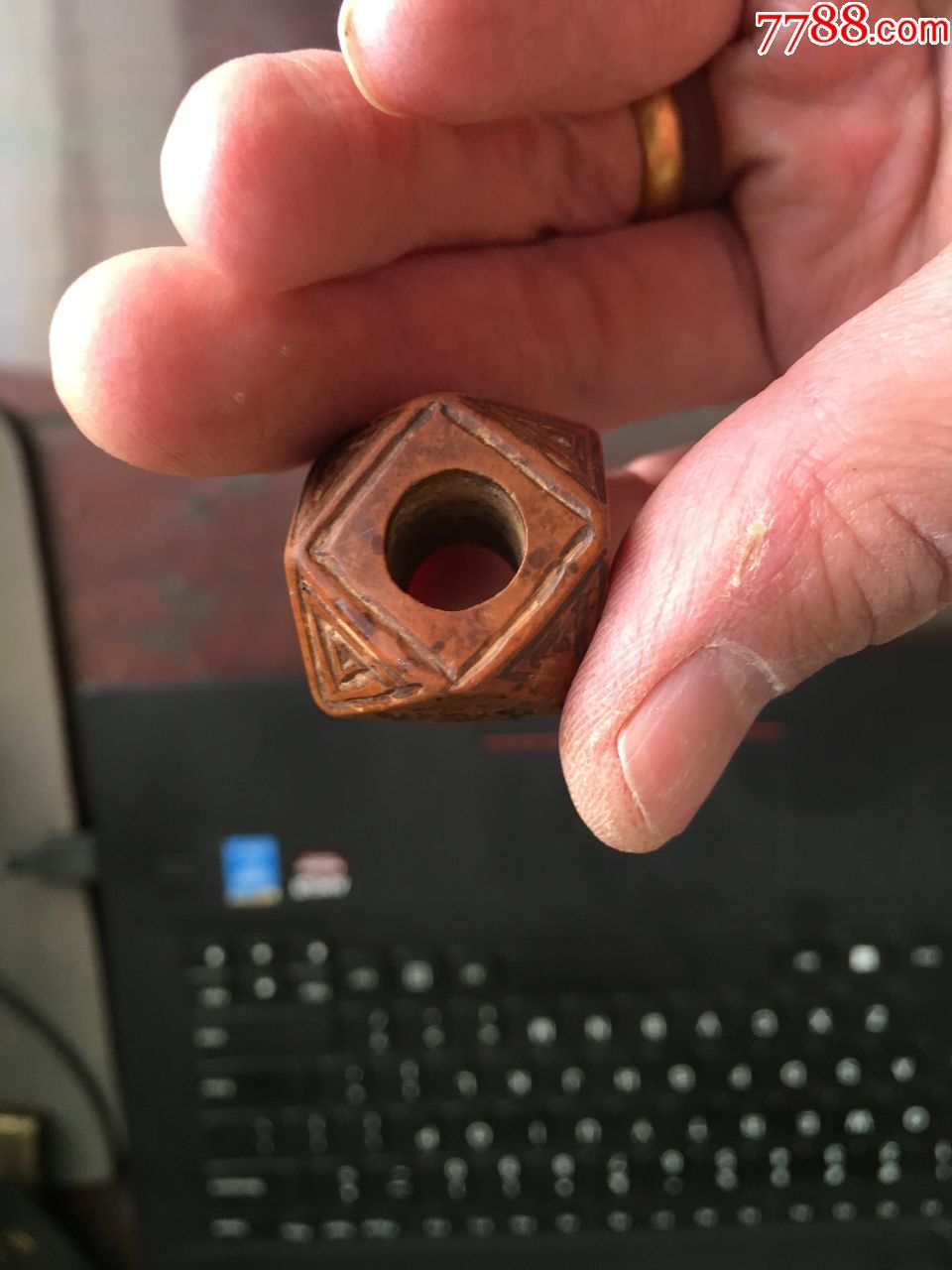 老黄杨木雕八宝玲珑球