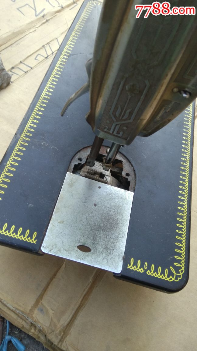 蜜蜂牌缝纫机机头100出