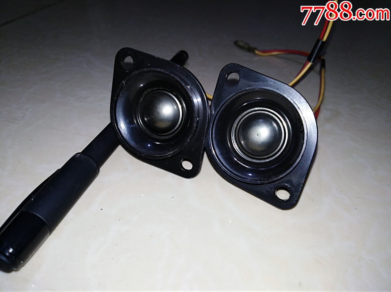 sony绝美压电高音1对型号5h71g对孔距3.9cm高1.65cm