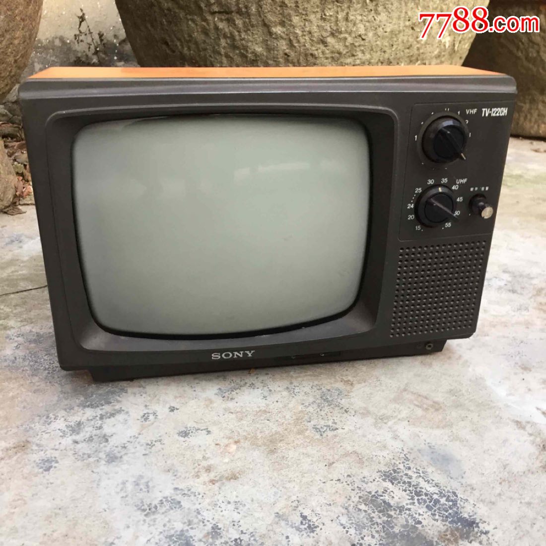 老式索尼电视机