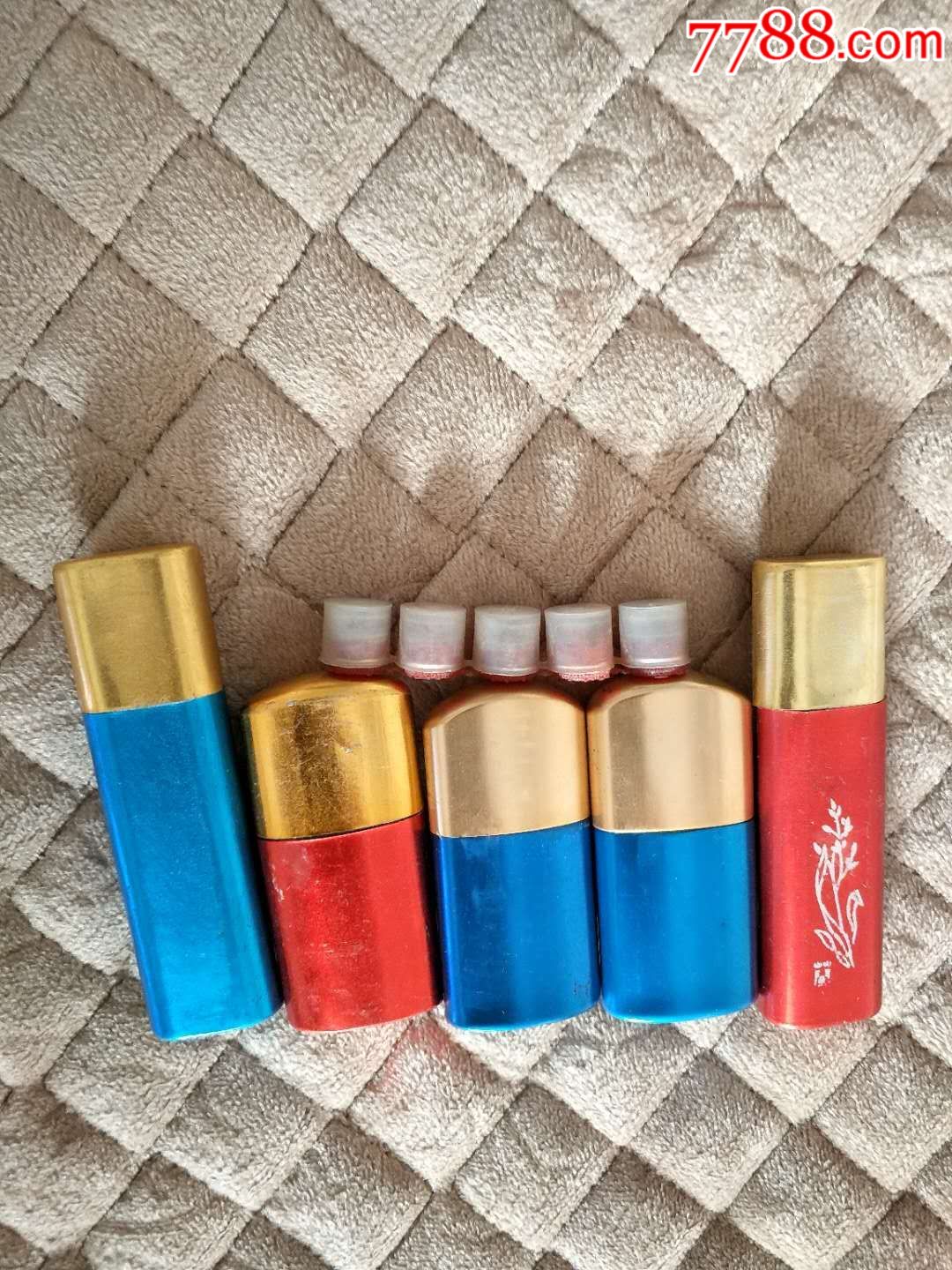 燃油打火机带五小盒火石