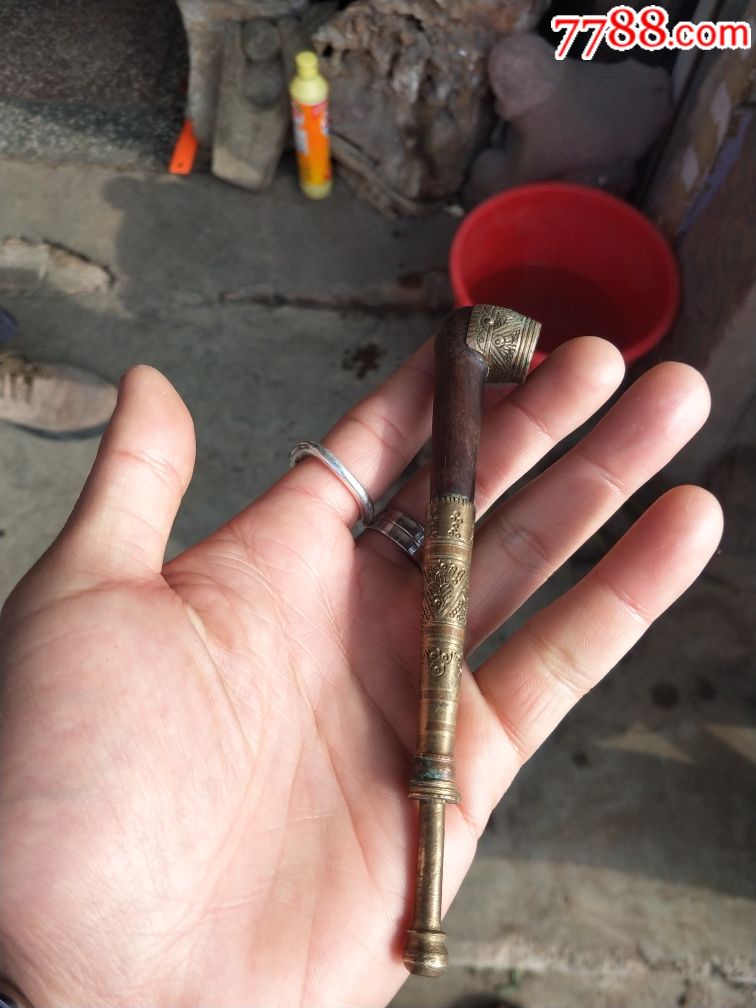 民国云南红木包铜手工錾刻出名的宣威烟锅