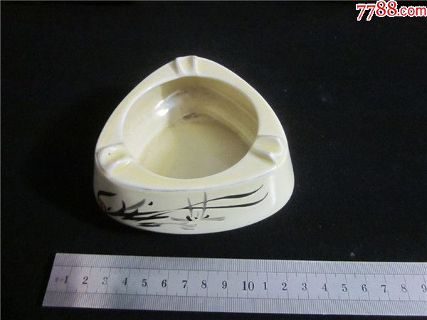 上世纪8090年代陶瓷烟灰缸民俗老物品