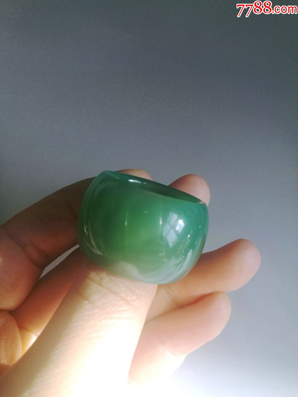绿玛瑙扳指
