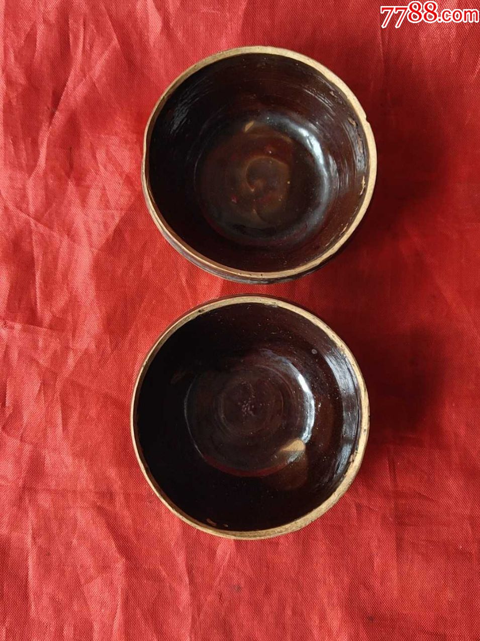 宋代酱釉茶杯一对