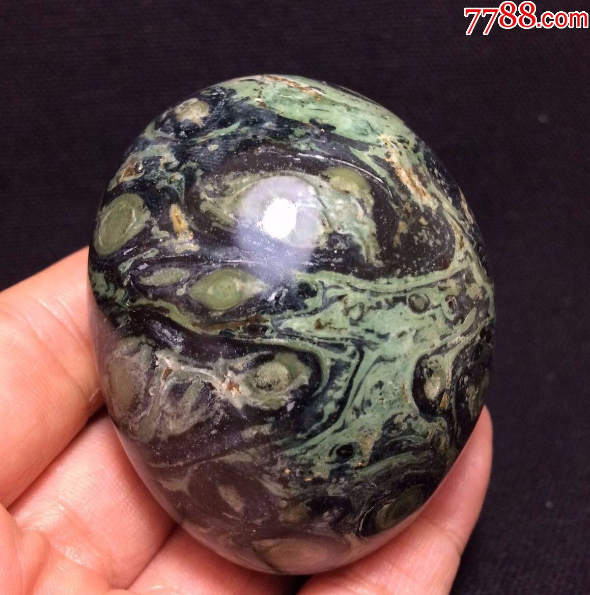 马达加斯加孔雀眼石手玩,重166克,6.2*5*4毫米,完整无伤