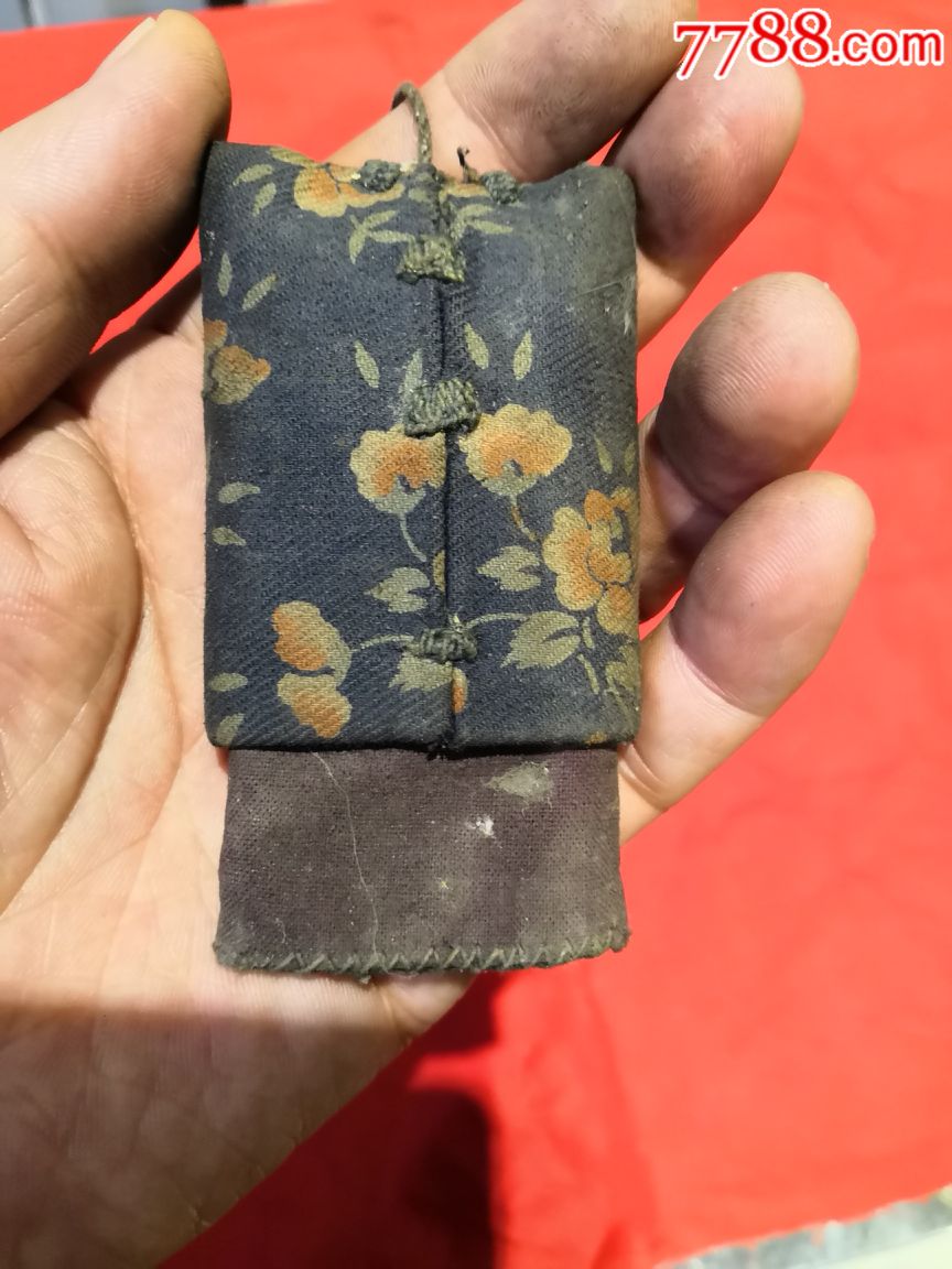 少见的布艺针线包