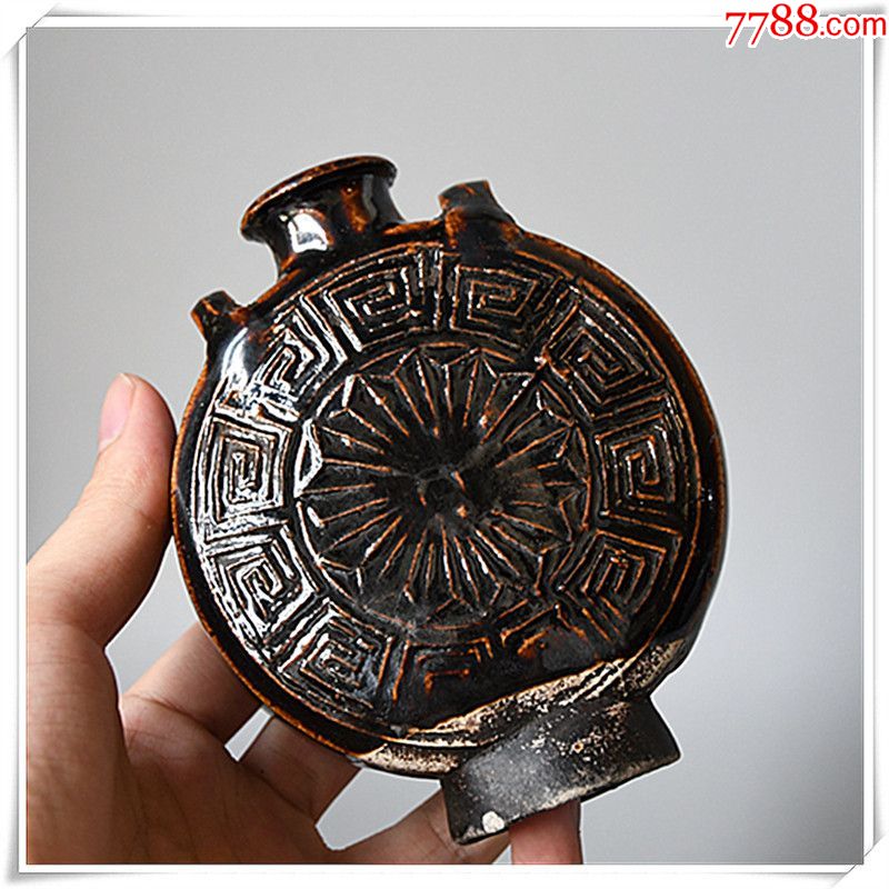 清代马挂瓶抱月瓶宝月瓶酱釉