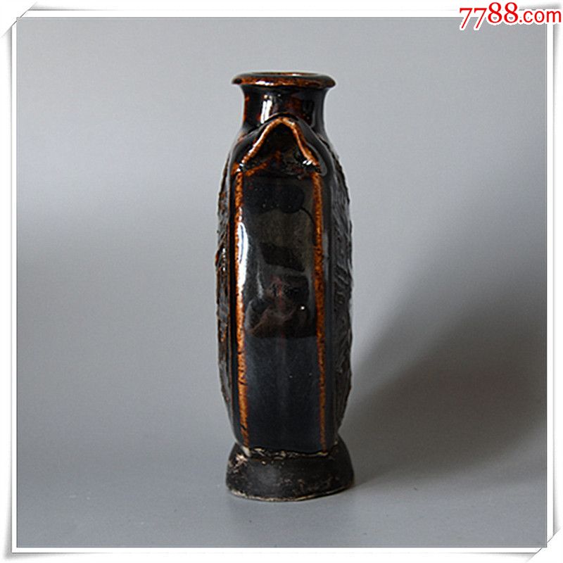 清代马挂瓶抱月瓶宝月瓶酱釉