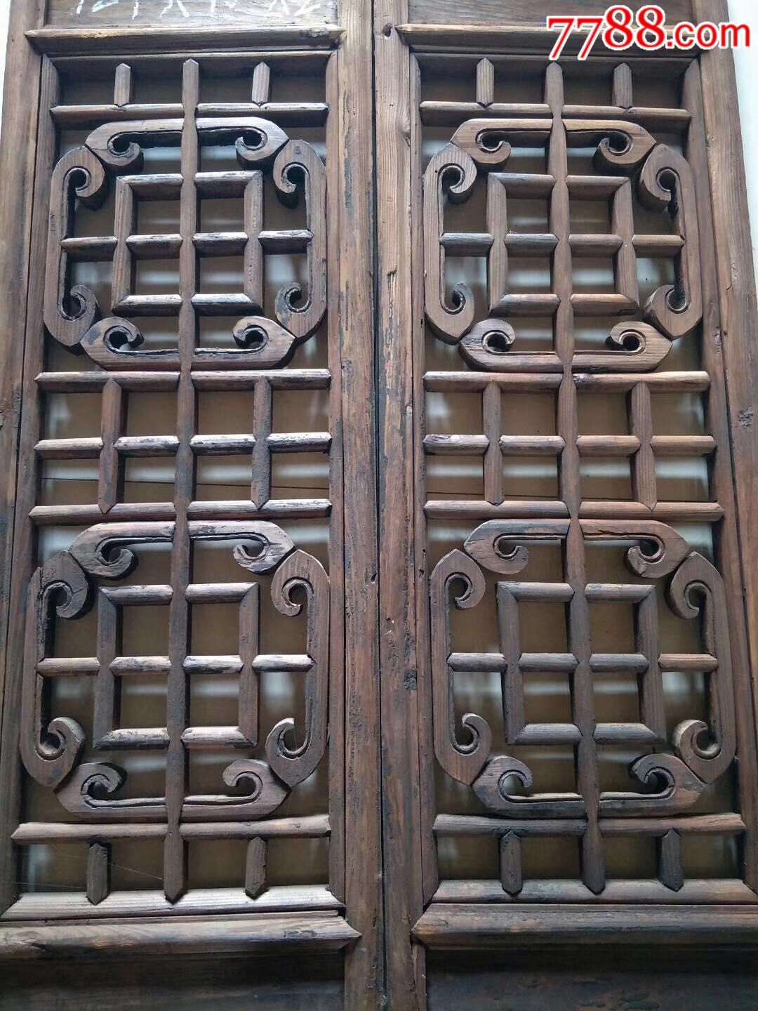民国时期杉木多格密花大方小吉窗,雕花多,美观大方