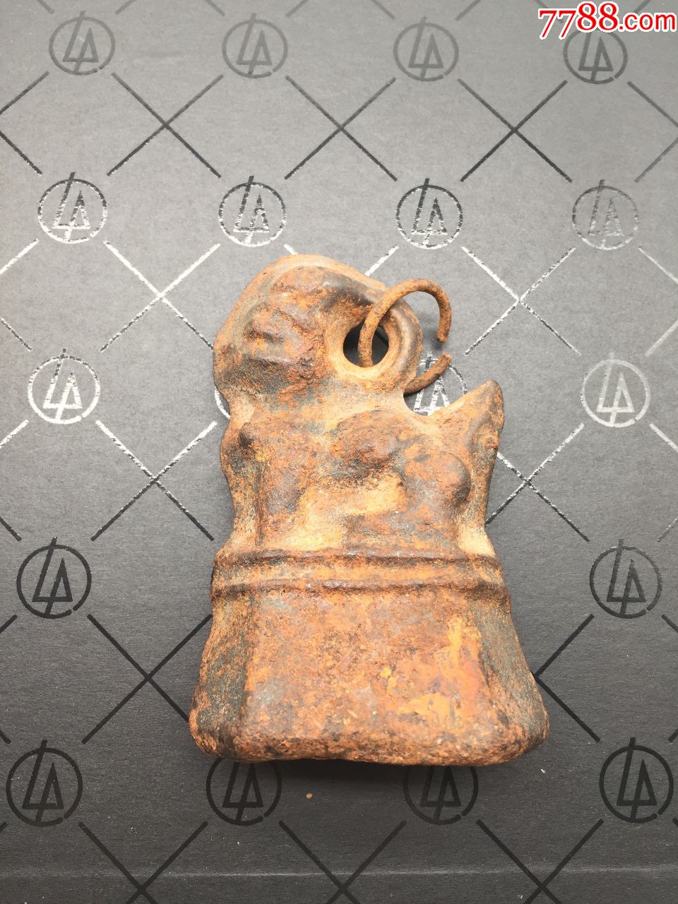 隋唐瑞兽铁秤砣一个