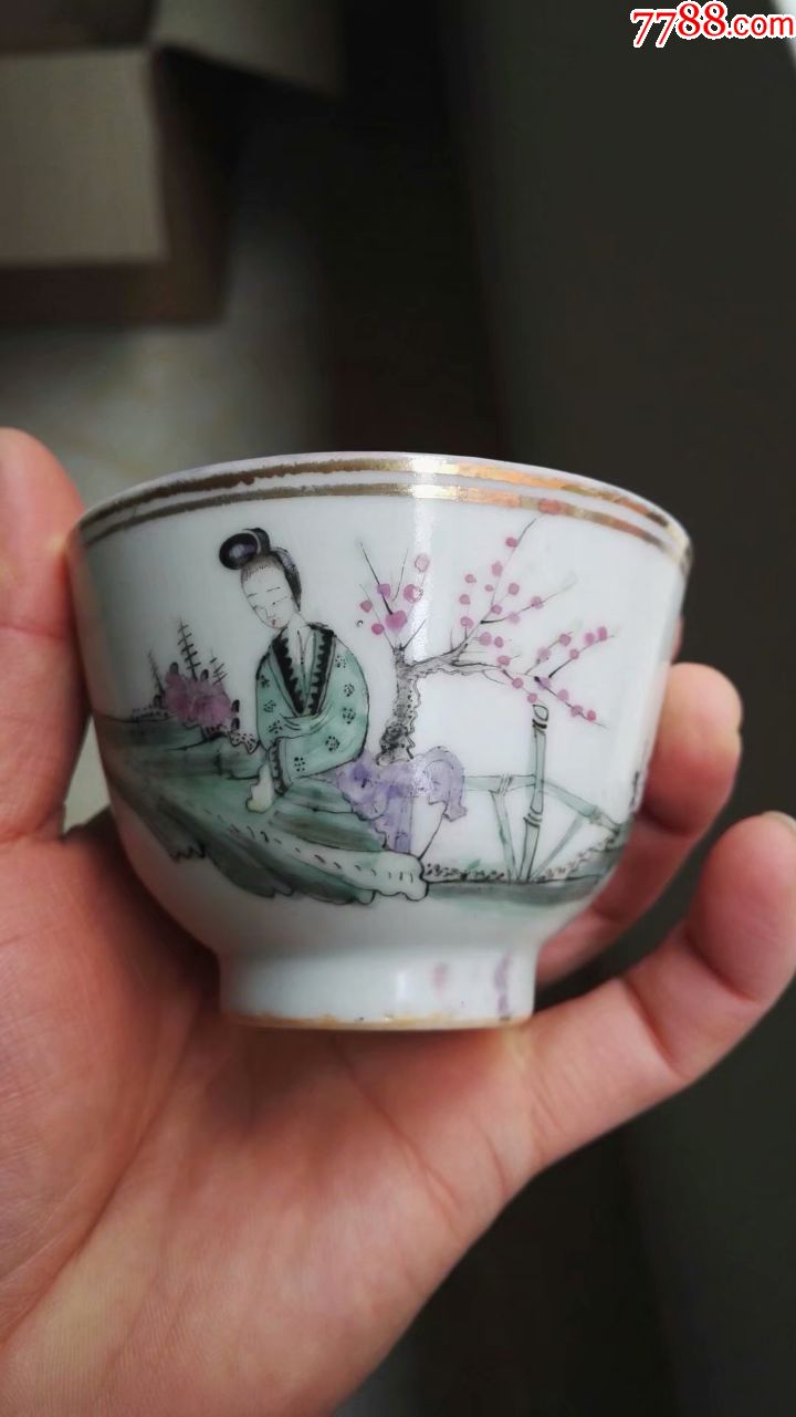清末粉彩人物桃花美女杯子