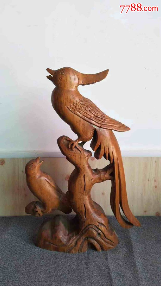 民国时期老榆木手工雕刻喜上眉梢摆件,整体木镂空雕刻.