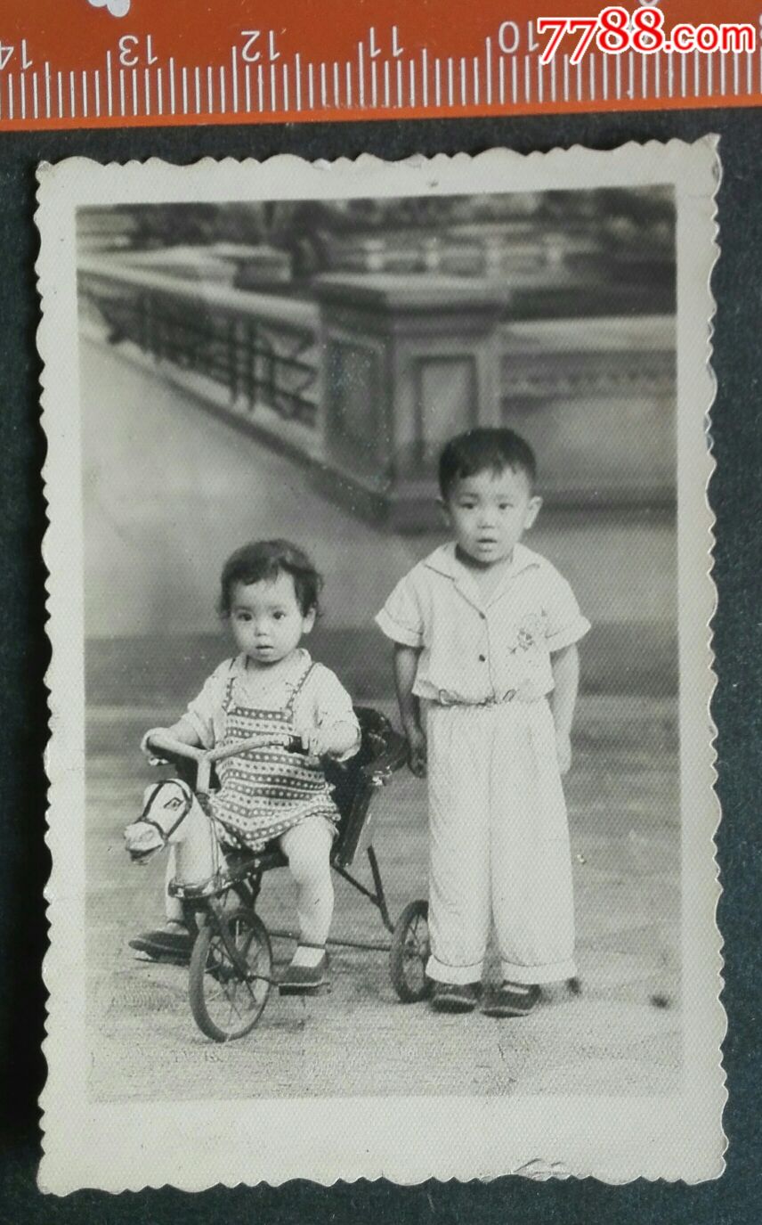 兄妹合影-价格:6元-se64113987-老照片-零售-7788收藏__收藏热线