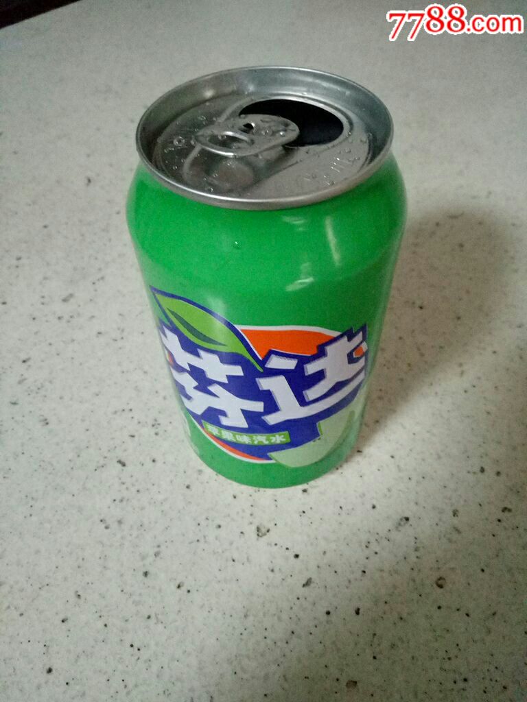 芬达饮料易拉罐瓶