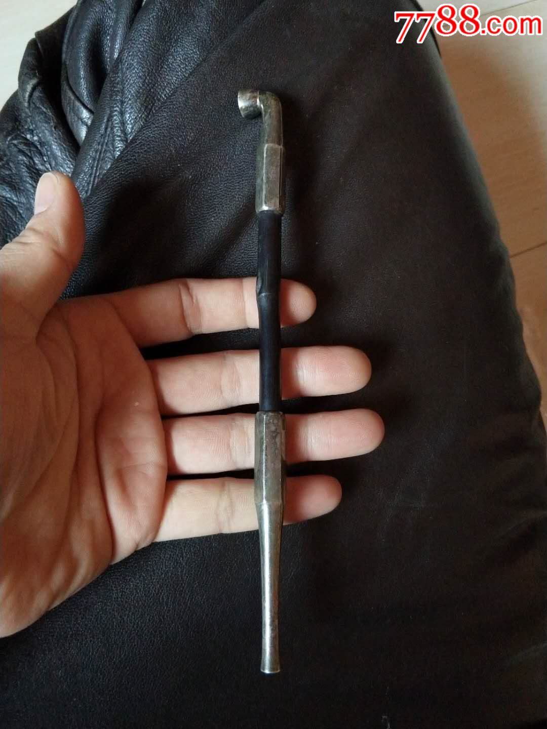 银锅银嘴一口烟袋