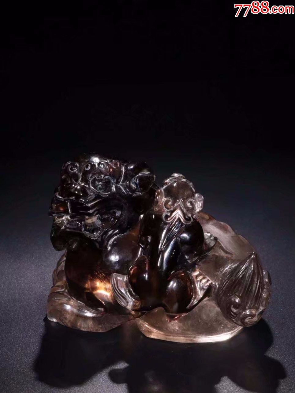 回流老水晶子母兽摆件