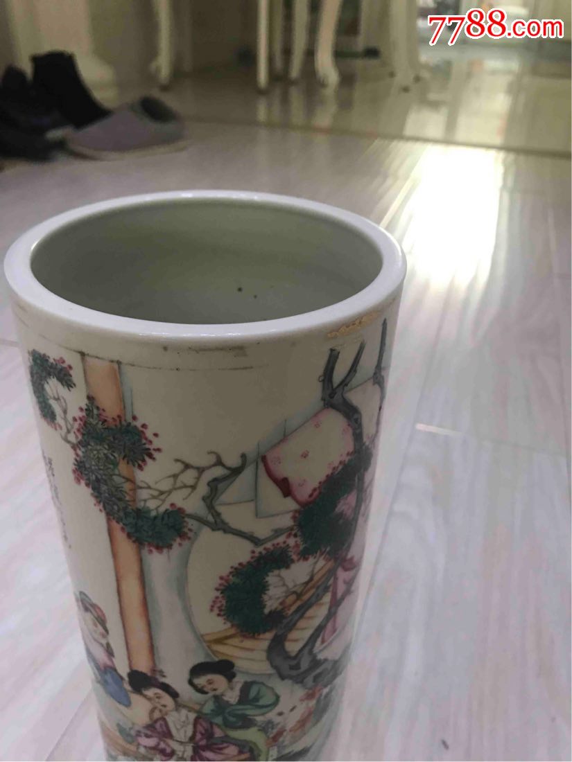 民国名家罗宿氏粉彩人物故事帽筒