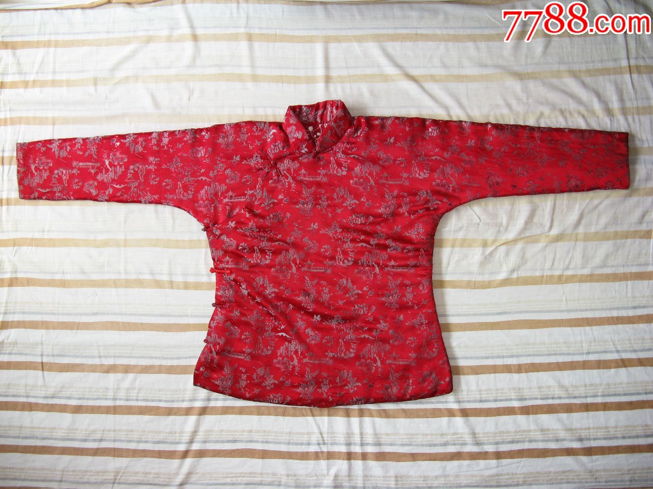 >>￥10010品99全新中式棉袄￥12010品99全新侧开襟大襟棉袄￥100