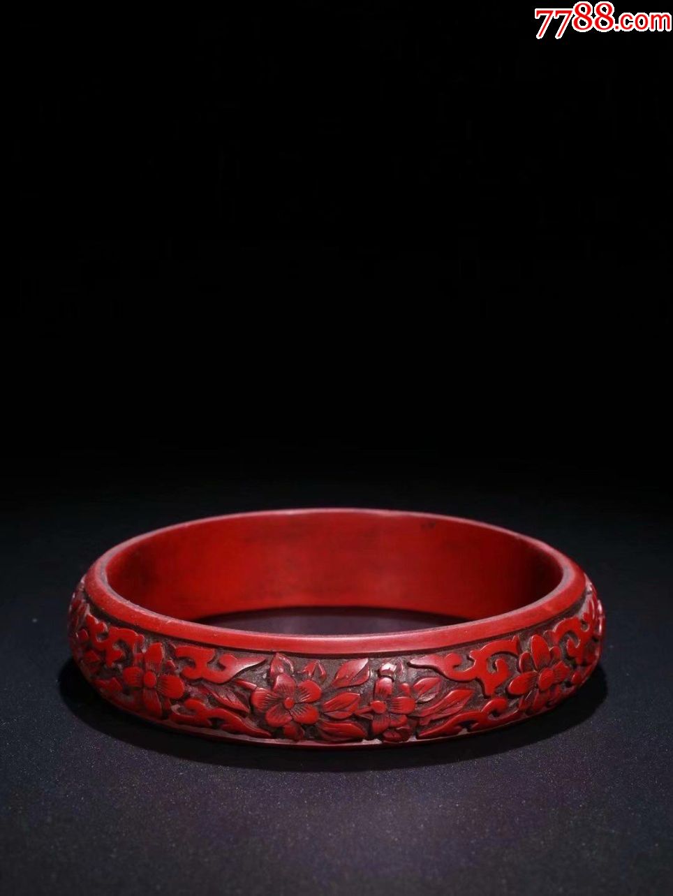 【民国木胎剔红手镯】