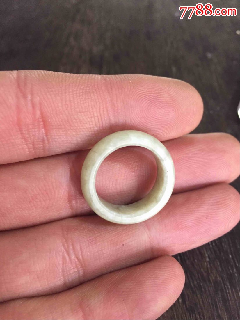 清代和田玉戒指