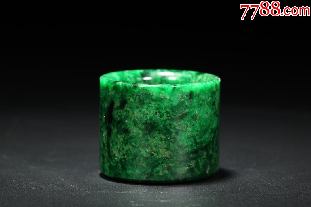 清满绿干青翠扳指,满绿干青罕见稀有,颜色鲜艳,韵味十足,馆藏品,收藏