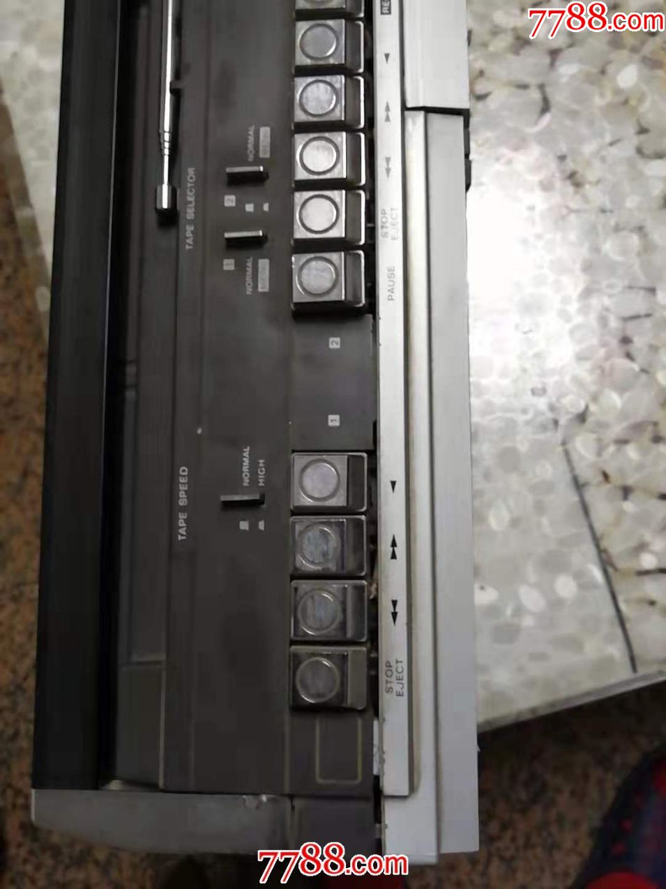 华电牌大型四喇叭双卡收录机