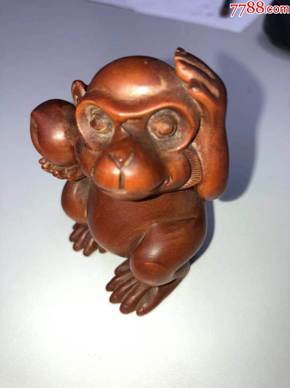 黄杨木精雕猴拖桃-神猴献寿-木雕摆件-7788收藏