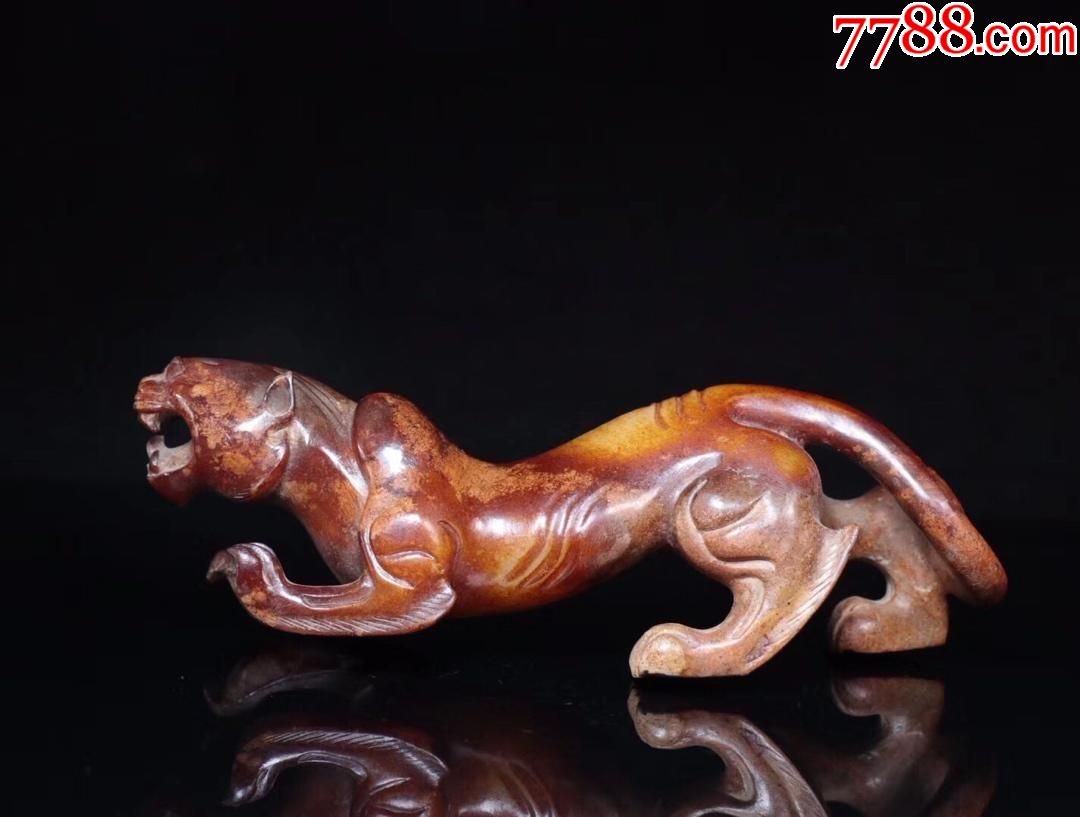 旧藏,高古战汉玉雕老虎手把件摆件,和田玉青白玉质,玉质细腻,包浆油润