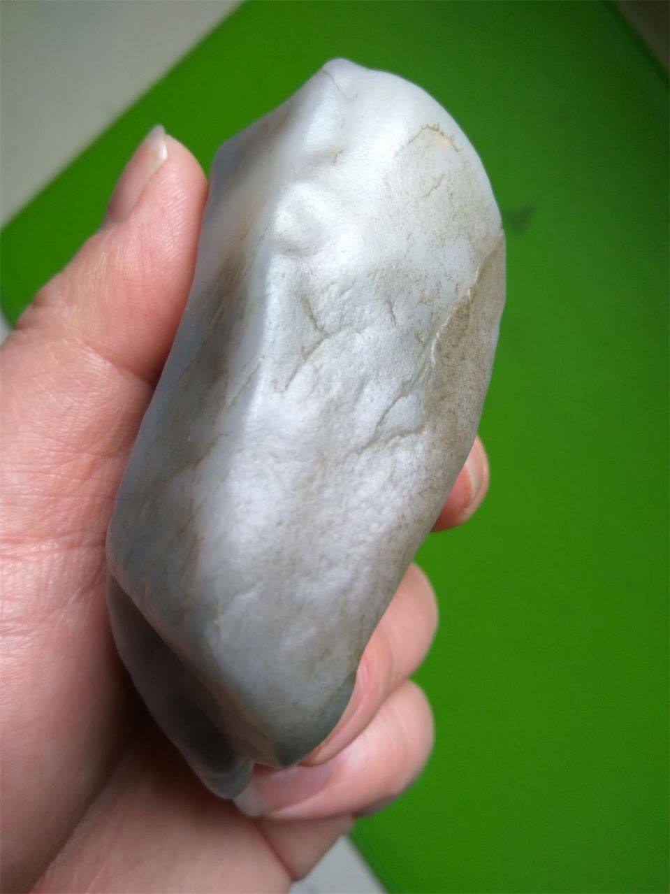 211克戈壁羊脂玉青花籽料