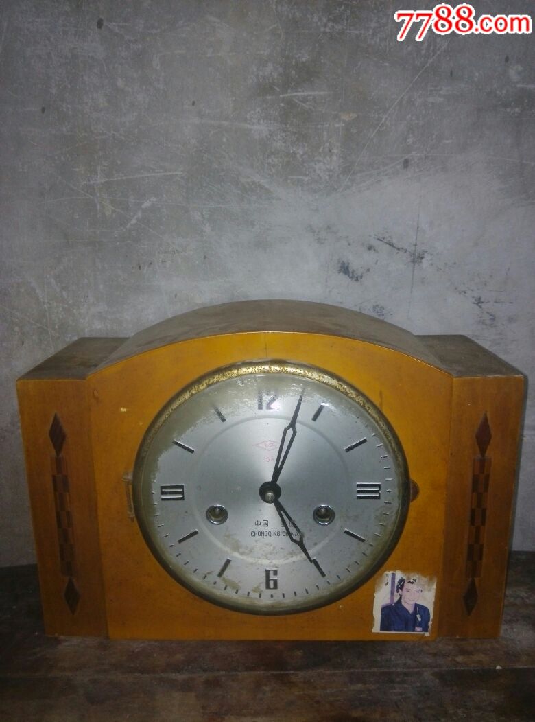 80年代重庆江牌台钟_座钟/落地钟_第1张_7788钟表收藏