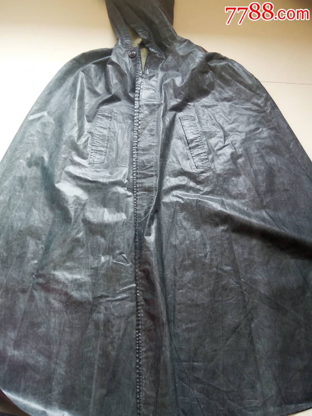 老式斗篷雨披雨衣