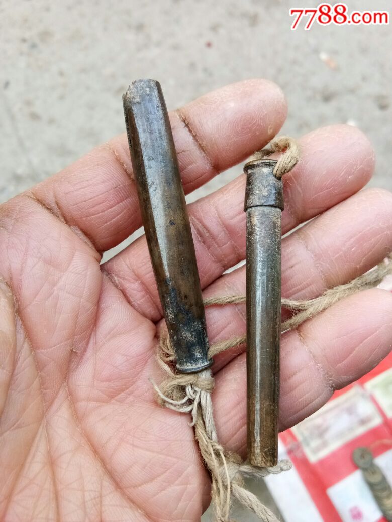 老铜针筒一个