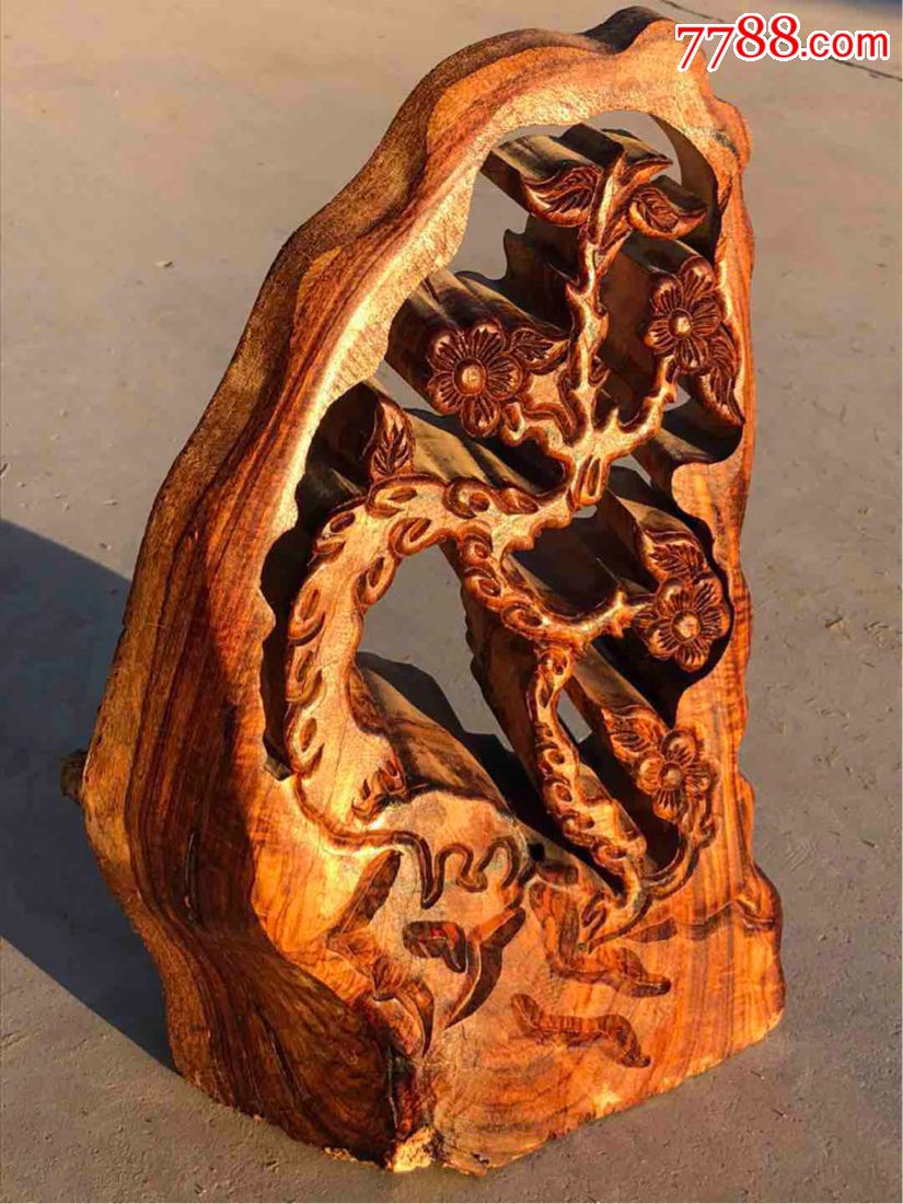 核桃木摆件,雕刻精美,做工精细,无修补,全品.