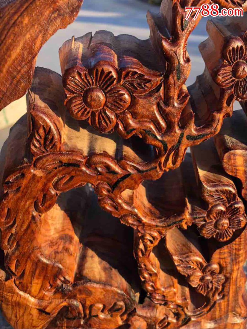 核桃木摆件,雕刻精美,做工精细,无修补,全品.