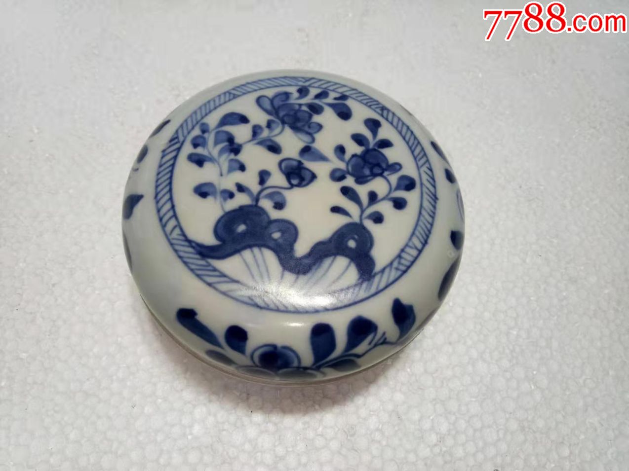 清早期青花大粉盒